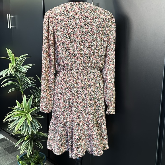 DEX V-neck long sleeve floral midi dress,elastic waist ruched side,ruffle hem - Picture 6 of 16